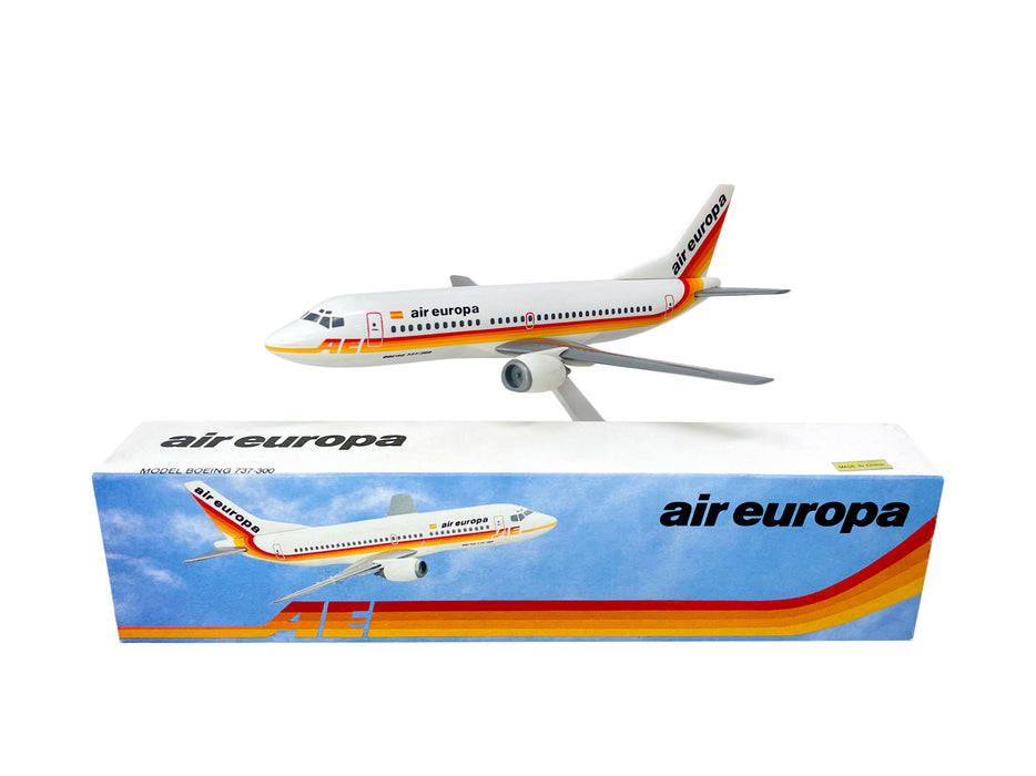Air Europa 737-300 Avion Miniature Modèle Plastique Snap-Fit 1:180 Pièce # ABO-73730F-016
