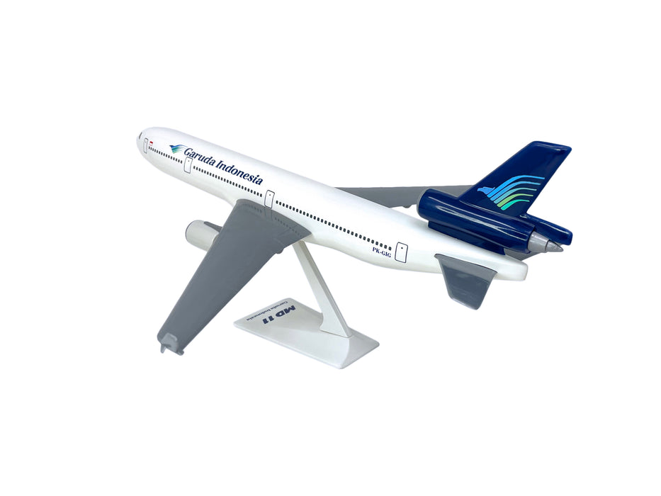Garuda Indonesia A330-300 Modelo de avión en miniatura Plástico Snap-Fit 1:200 Parte # AAB-33030H-005