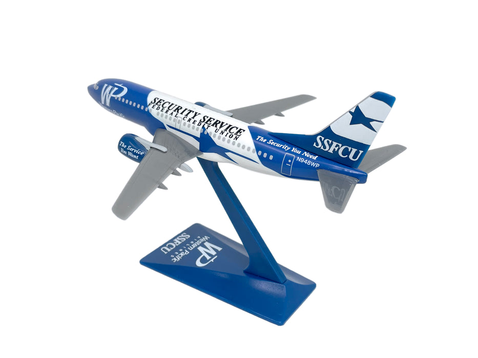 Western Pacific SSFCU Boeing 737-300 Avion Miniature Modèle Plastique Snap Fit 1:200 Part # ABO-73730H-009