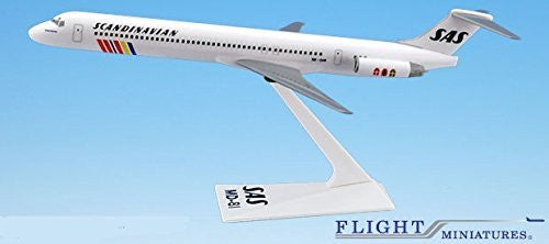 SAS Scandinavian McDonnell Douglas MD-80 Airplane Miniature Model Snap Fit 1:200 Part#AMD-08000H-014