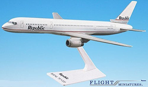 Republic "Gray Scheme" 757-200 Modelo de avión en miniatura Plástico Snap-Fit 1:200 Parte #ABO-75720H-023