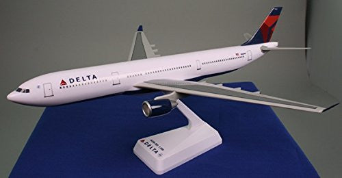Delta (07-Cur) A330-300 Modelo de avión en miniatura Ajuste a presión 1:200 # AAB-33030H-011