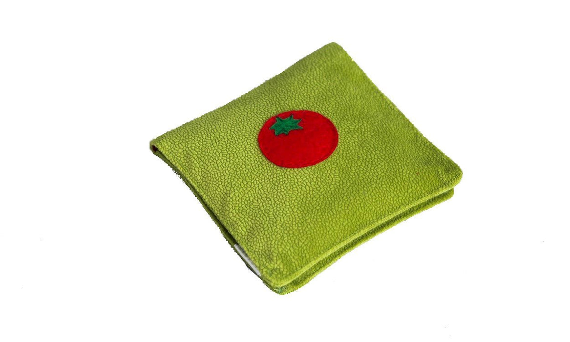 Jeu de mémoire de légumes fait à la main - Chaque pochette mesure 5,5 "x 1" x 5 "(16 patchs) - Fabriqué par des femmes artisans